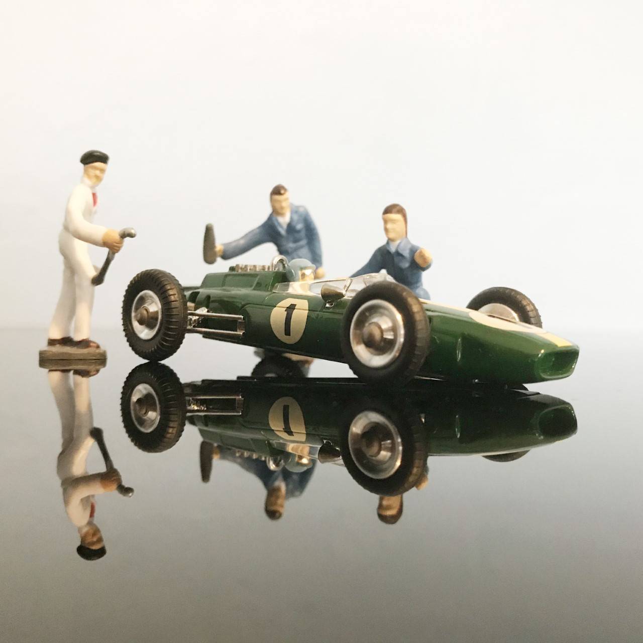 CORGILOTUS – Corgi Model Club